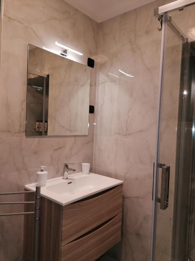 Casacasetta Suite Appartamento Indipendente Таранто Экстерьер фото