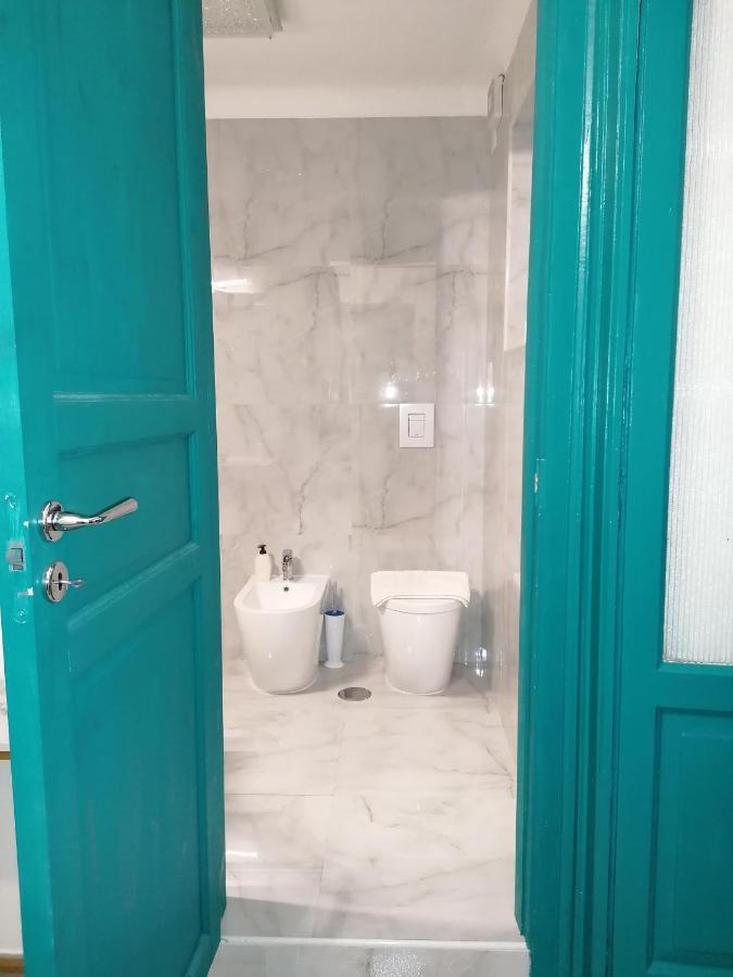 Casacasetta Suite Appartamento Indipendente Таранто Экстерьер фото